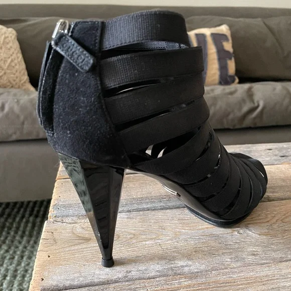 GUCCI ISADORA ELASTIC GLADIATOR BOOTIE( Authentic) - Picture 3 of 6